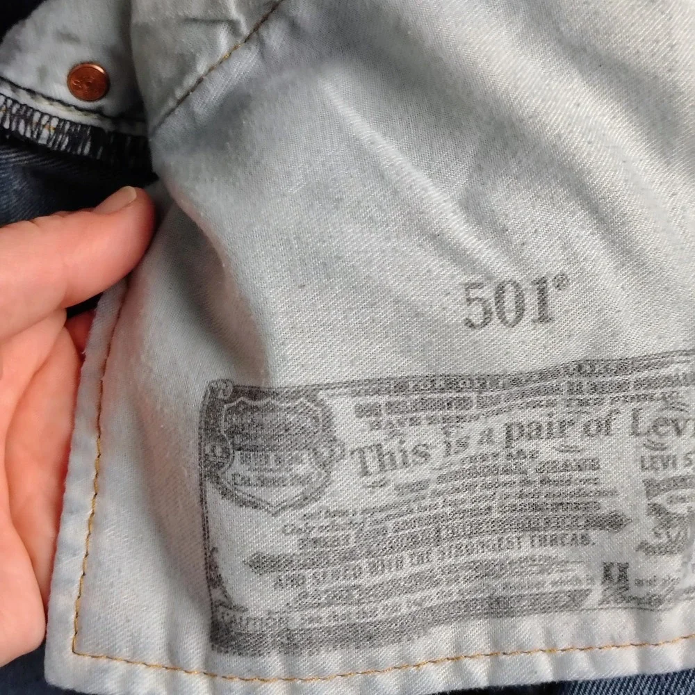 Levis 501 Original Fit Mens‎ Blue Denim Straight Leg Button Fly Jeans 48x30